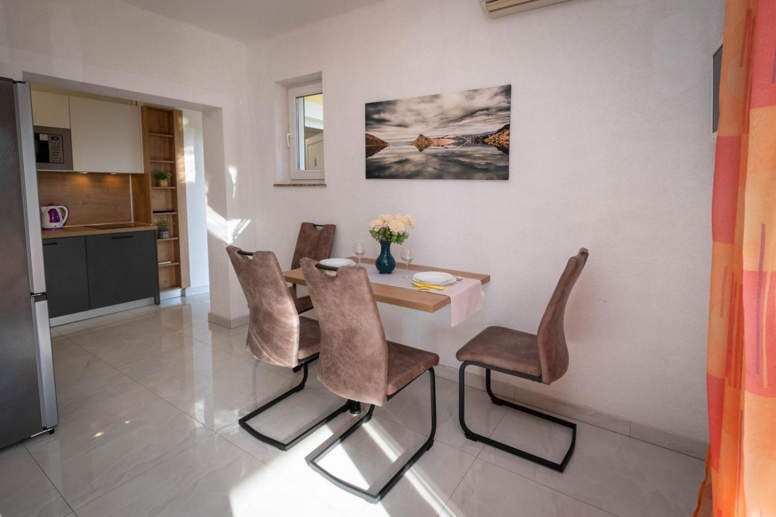 Apartments Serbecic مالينسكا المظهر الخارجي الصورة